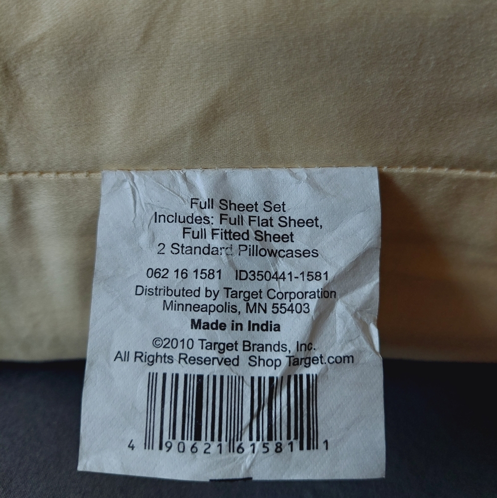 Fieldcrest luxury NWOT full sheet set. - Picture 8 of 9